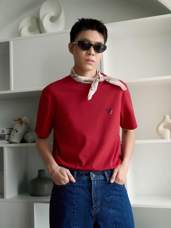 Unisex T-Shirt With Embroidery